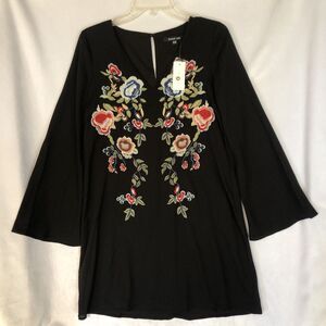 NWT Sugar + Lips Black Sheath Boho Dress, Long-Sleeve Floral Embroidery Size XS